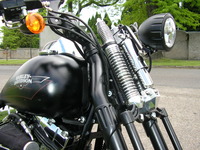 Tlumič pérování byl vybrán z katalogu Motorcycle   Storehouse, pružiny jsou vyrobeny podle originálních.